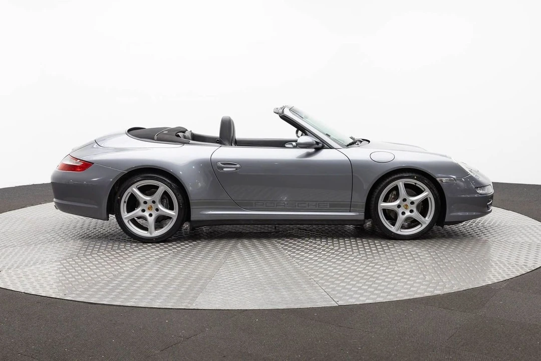 2006 Porsche - Image 8 of 31