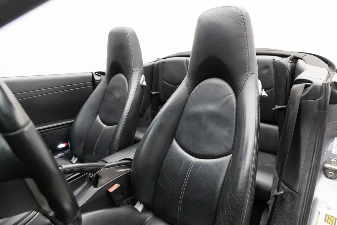 2006 Porsche - Image 18 of 31