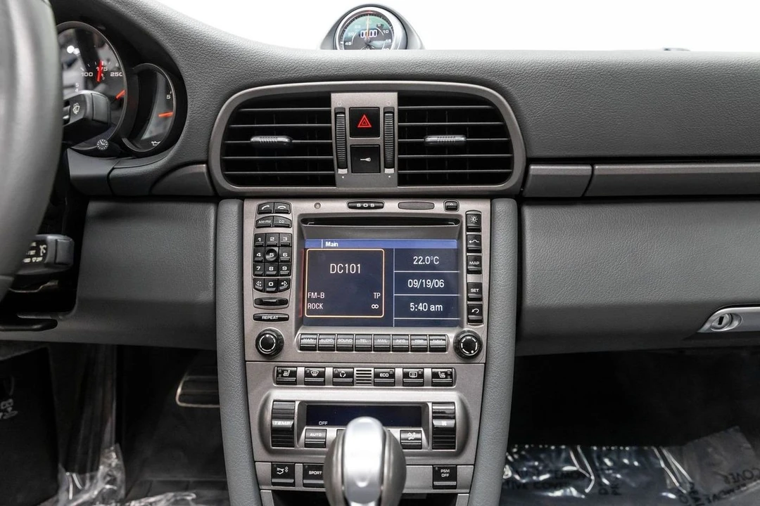 2006 Porsche 997 Carrera 4 - Image 21 of 31