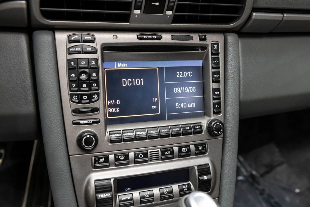 2006 Porsche 997 Carrera 4 - Image 28 of 31