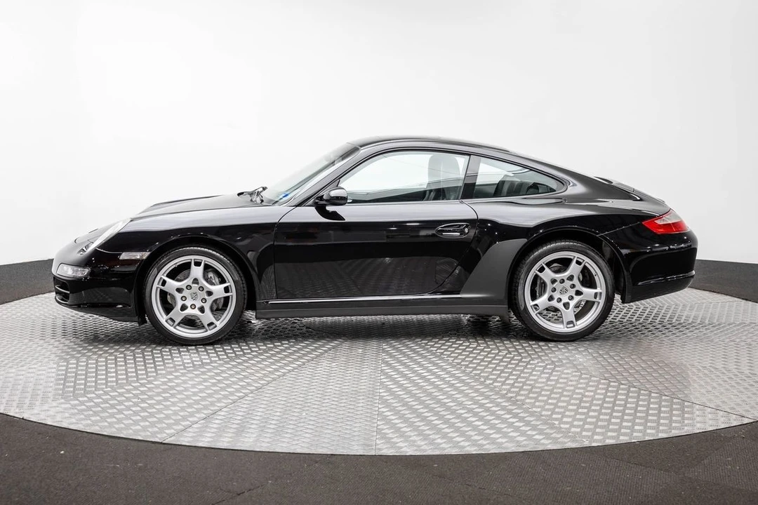 2006 Porsche 997 Carrera 4 - Image 8 of 31