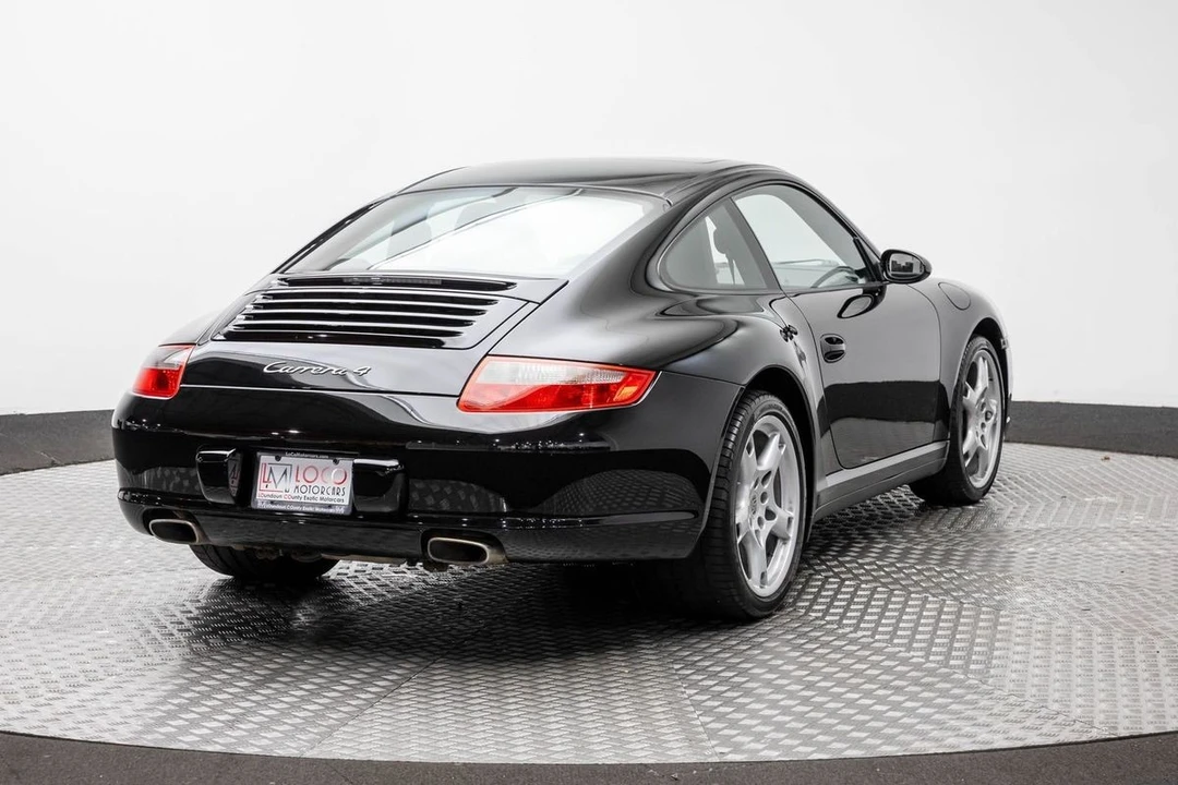 2006 Porsche 997 Carrera 4 - Image 5 of 31
