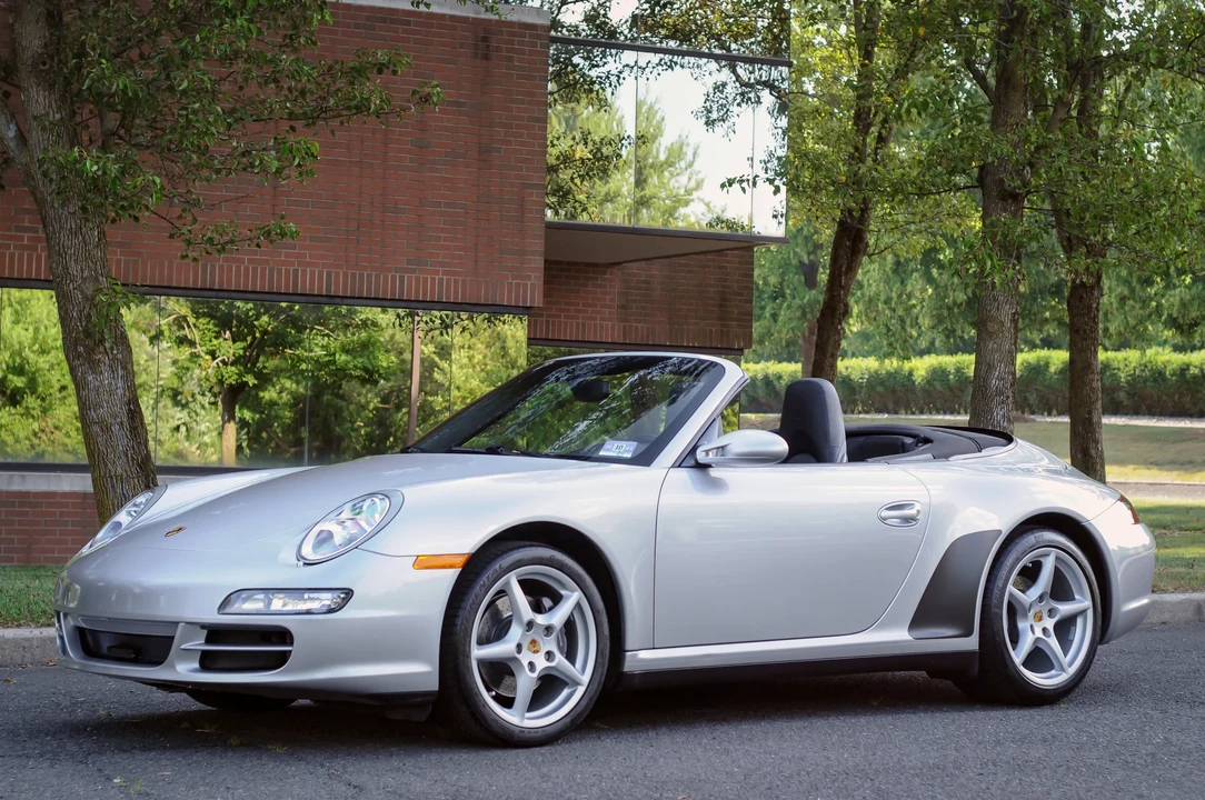 2006 Porsche 997 Carrera 4 - Image 2 of 6
