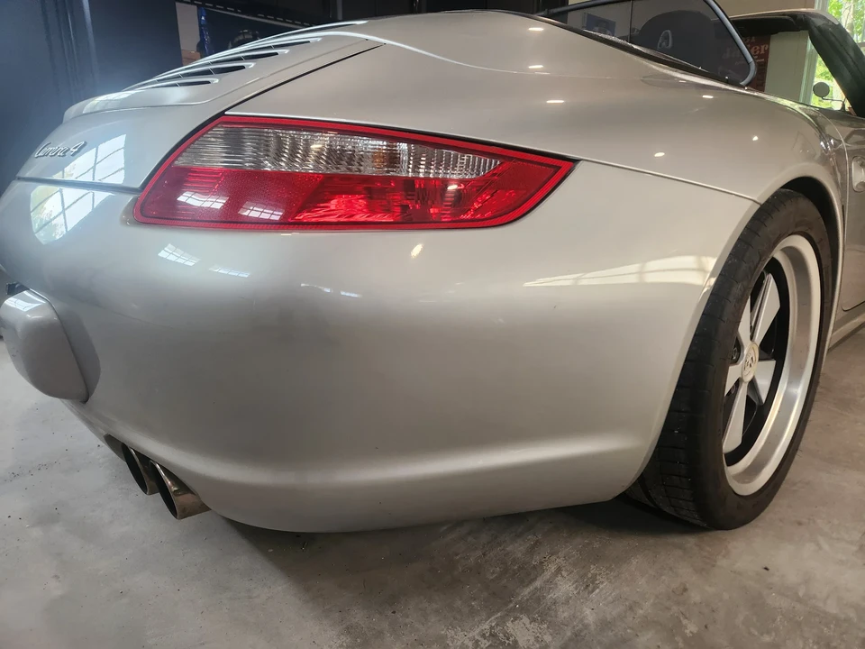 2006 Porsche 997 Carrera 4 - Image 21 of 31
