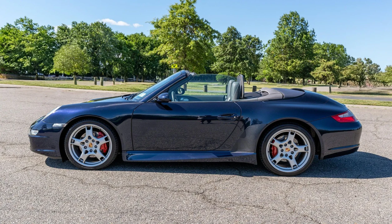 2006 Porsche 997 Carrera 4S - Image 2 of 31