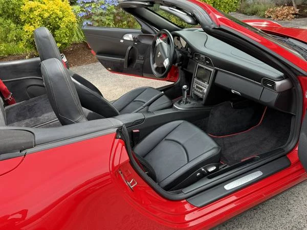 2006 Porsche 997 Carrera 4 - Image 6 of 12