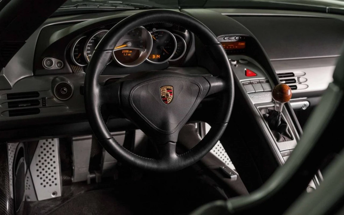 2006 Porsche Carrera GT - Image 2 of 5