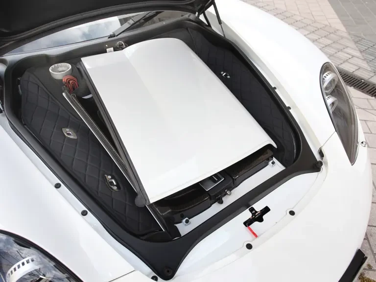 2006 Porsche Carrera GT - Image 13 of 17
