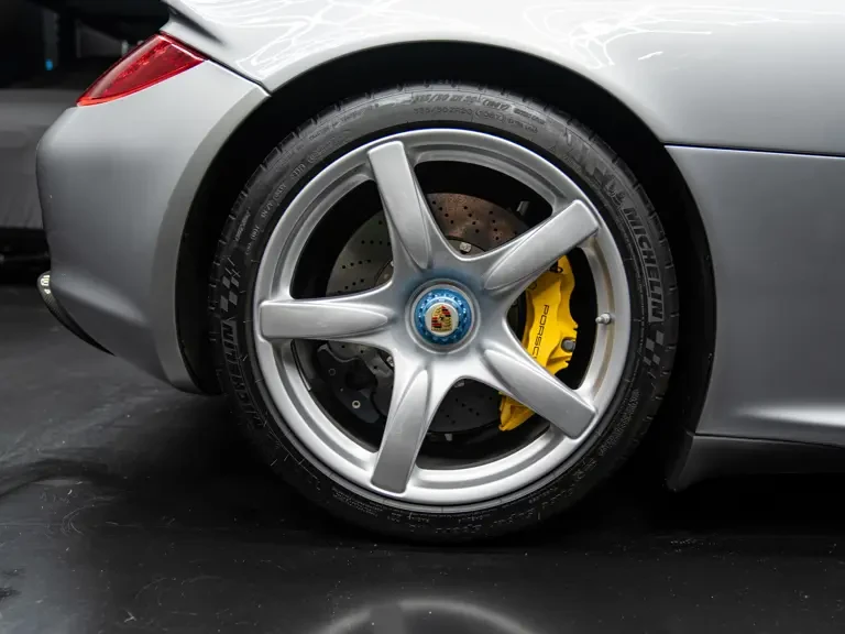 2006 Porsche Carrera GT - Image 26 of 31