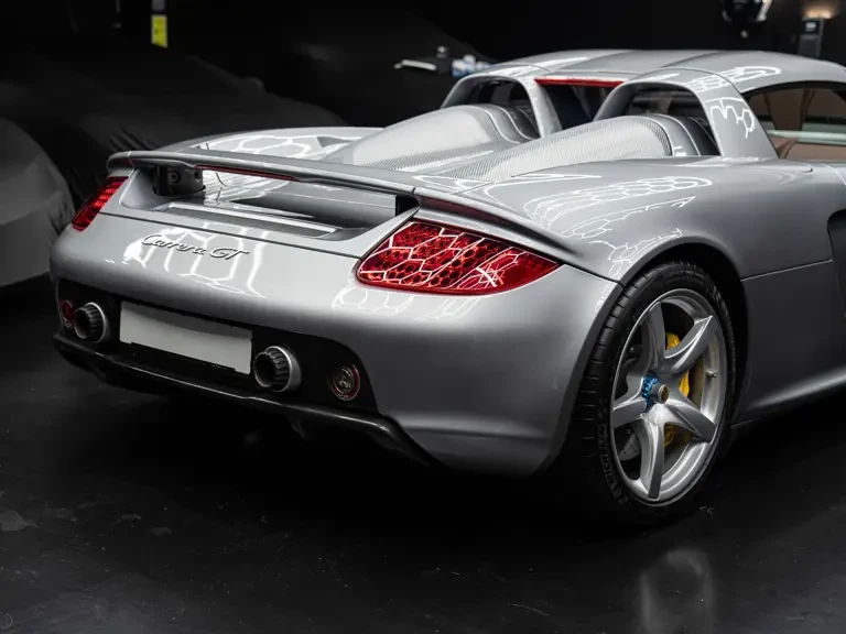 2006 Porsche Carrera GT - Image 22 of 31