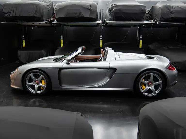 2006 Porsche Carrera GT - Image 6 of 31