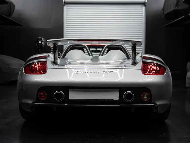 2006 Porsche Carrera GT - Image 8 of 31