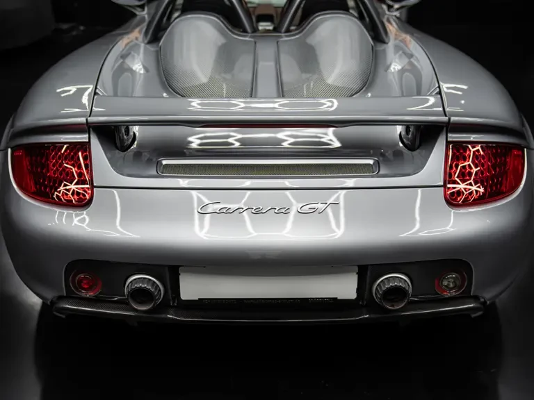 2006 Porsche Carrera GT - Image 27 of 31
