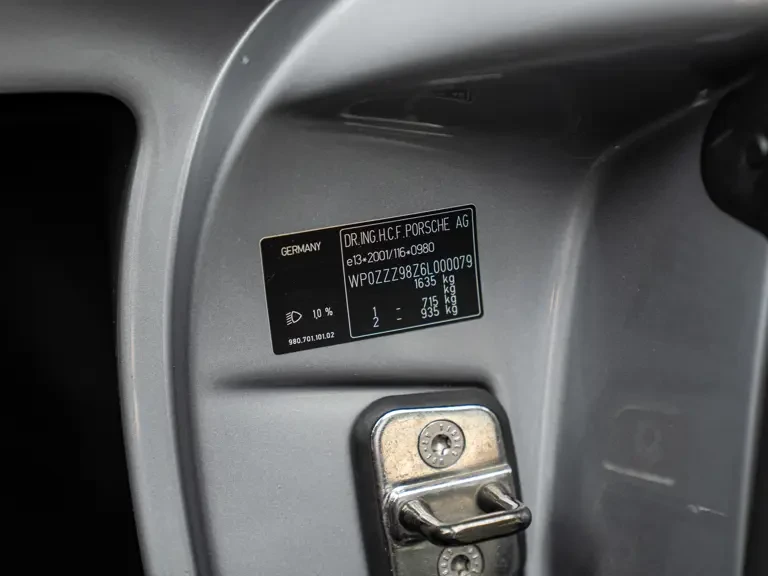 2006 Porsche Carrera GT - Image 20 of 31