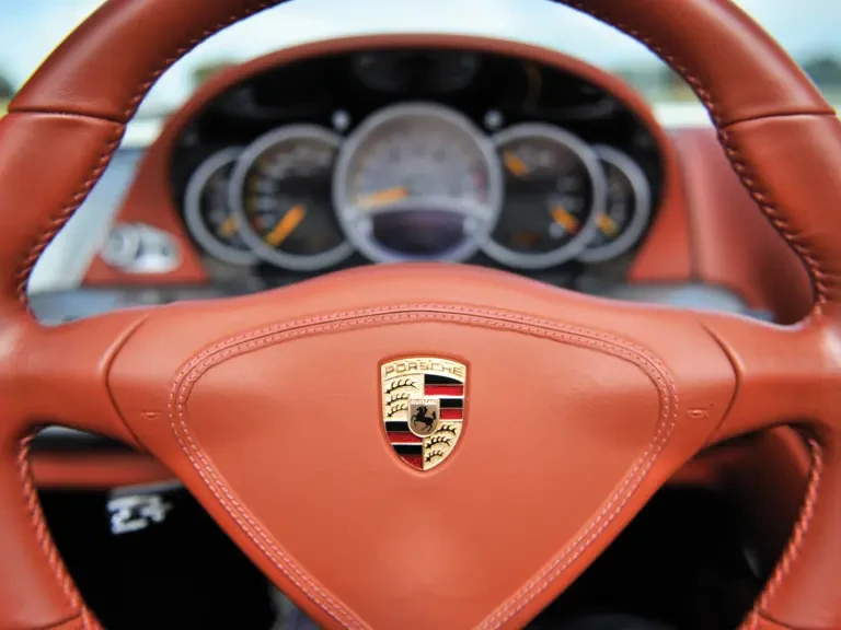 2006 Porsche Carrera GT - Image 13 of 26