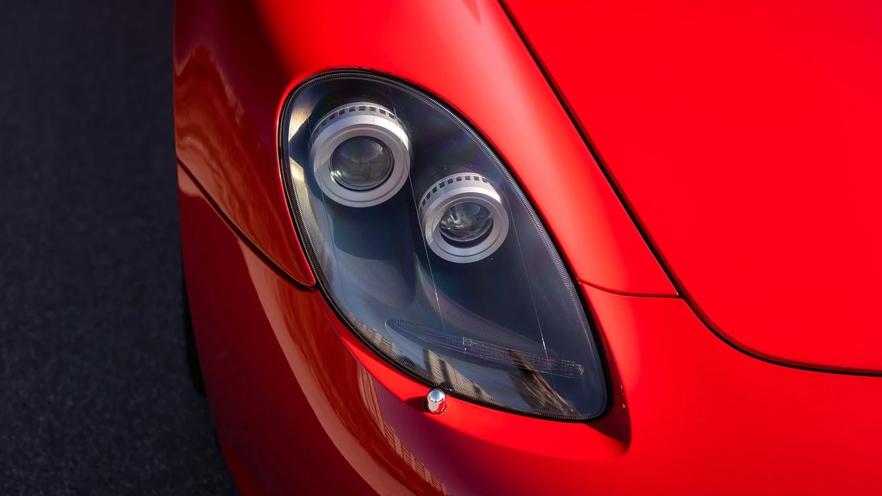 2006 Porsche Carrera GT - Image 26 of 31