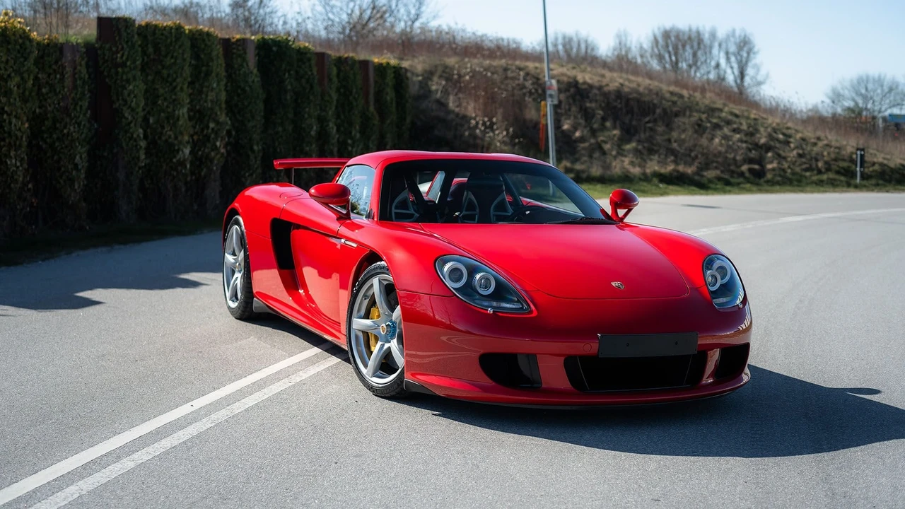 2006 Porsche Carrera GT - Image 13 of 31