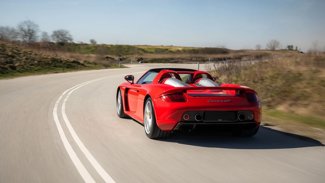 2006 Porsche Carrera GT - Image 10 of 31