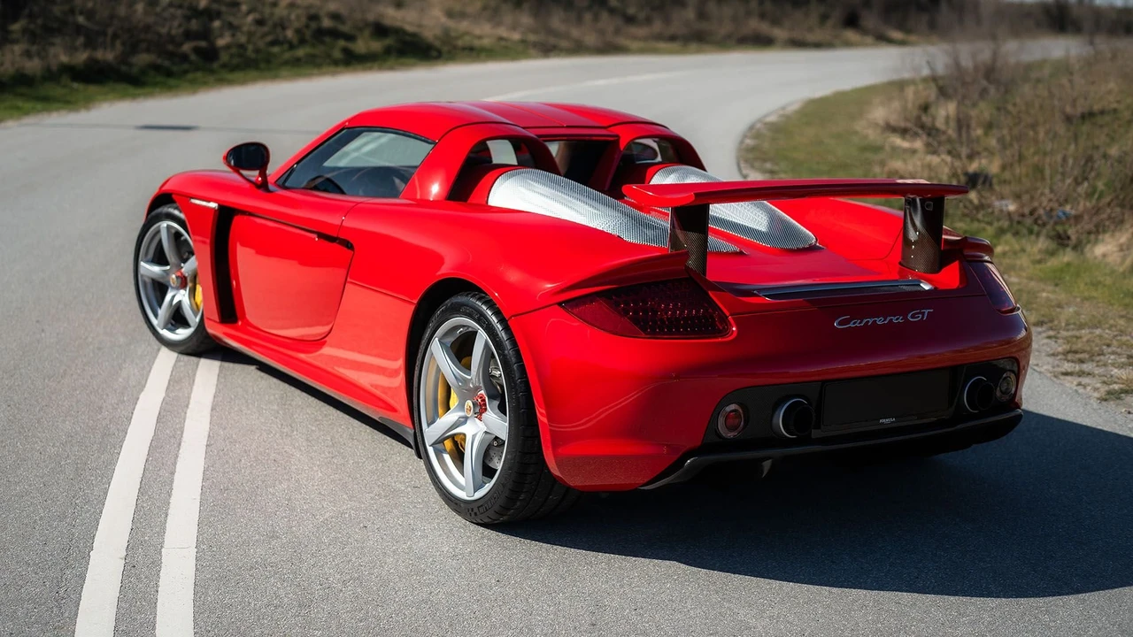 2006 Porsche Carrera GT - Image 18 of 31