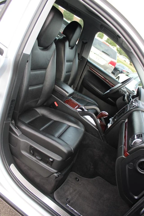 2006 Porsche 955/957 Cayenne S - Image 11 of 31