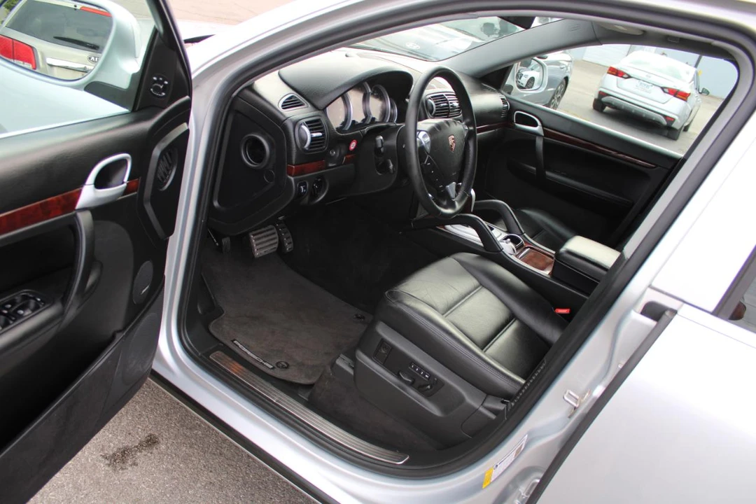 2006 Porsche 955/957 Cayenne S - Image 18 of 31