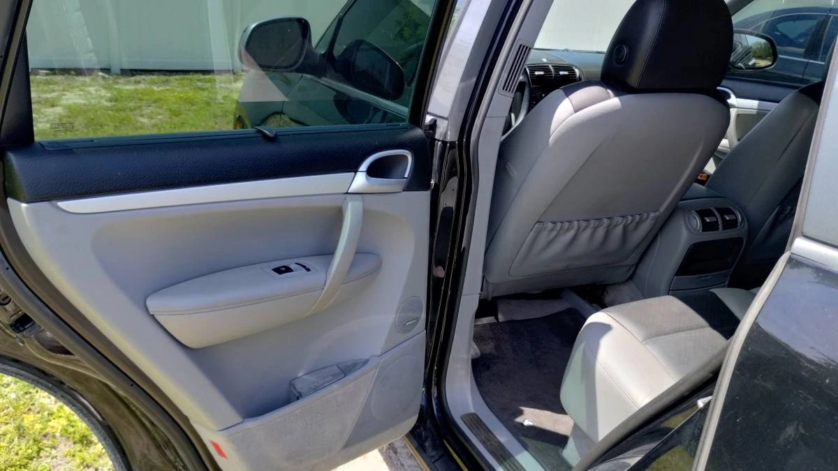 2006 Porsche 955/957 Cayenne S - Image 14 of 21