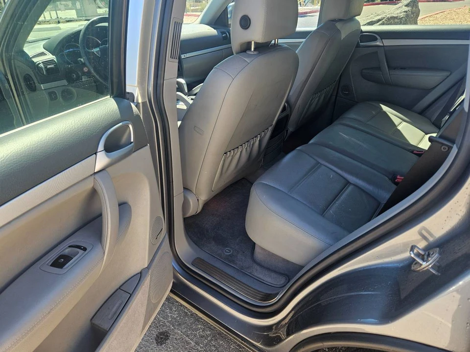 2006 Porsche 955/957 Cayenne S - Image 10 of 19