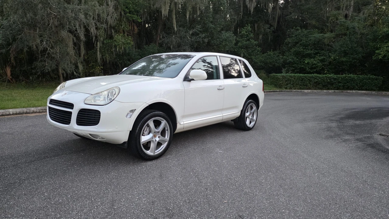 2006 Porsche 955/957 Cayenne S - Image 2 of 31