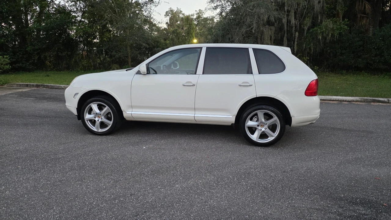 2006 Porsche 955/957 Cayenne S - Image 10 of 31