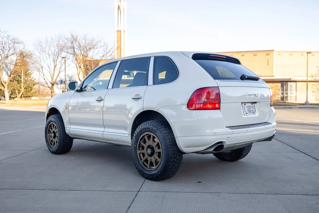 2006 Porsche 955/957 Cayenne S - Image 10 of 31