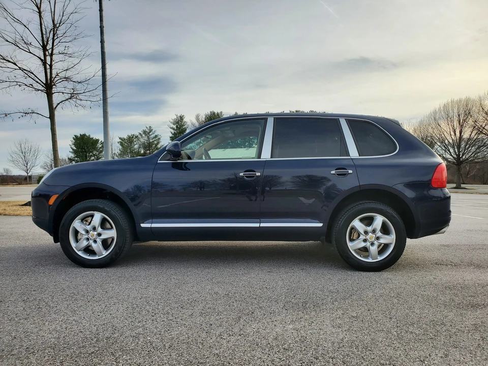 2006 Porsche 955/957 Cayenne S - Image 9 of 31