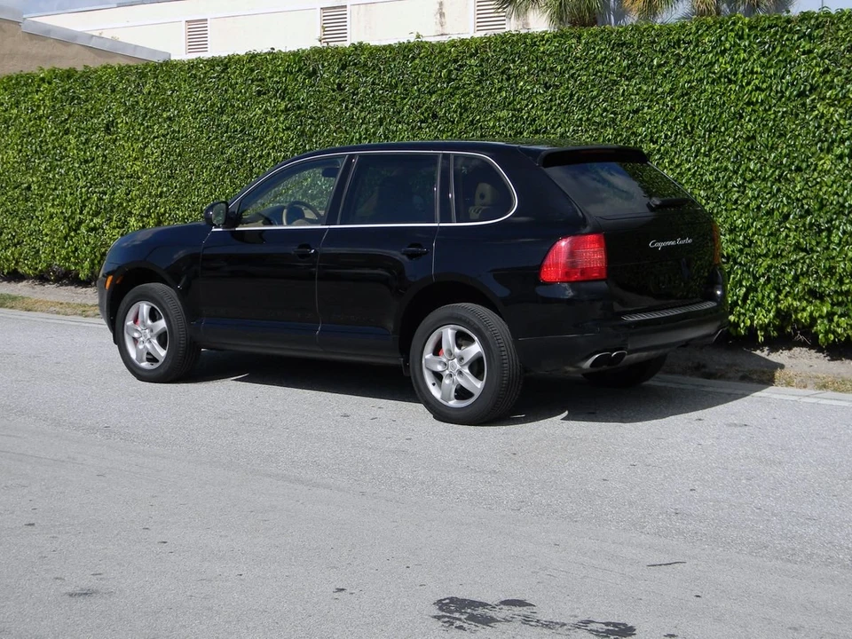2006 Porsche 955/957 Cayenne Turbo - Image 3 of 28