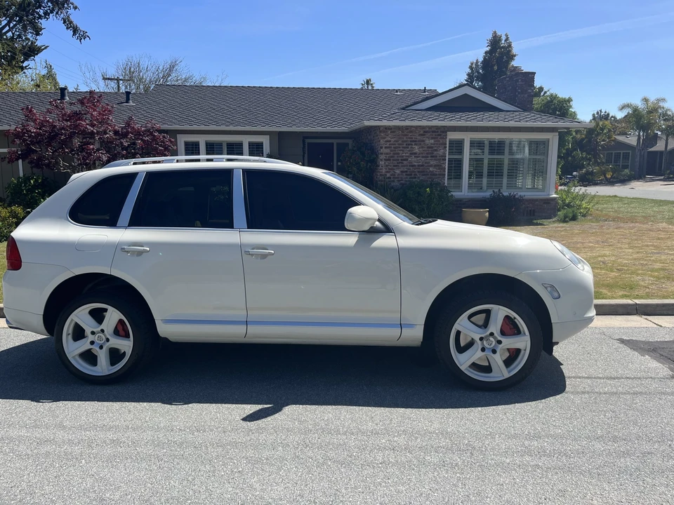 2006 Porsche 955/957 Cayenne Turbo - Image 9 of 31