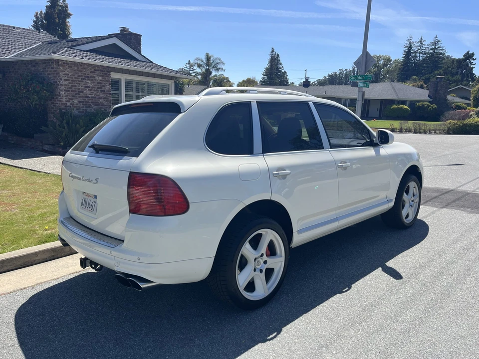 2006 Porsche 955/957 Cayenne Turbo - Image 11 of 31
