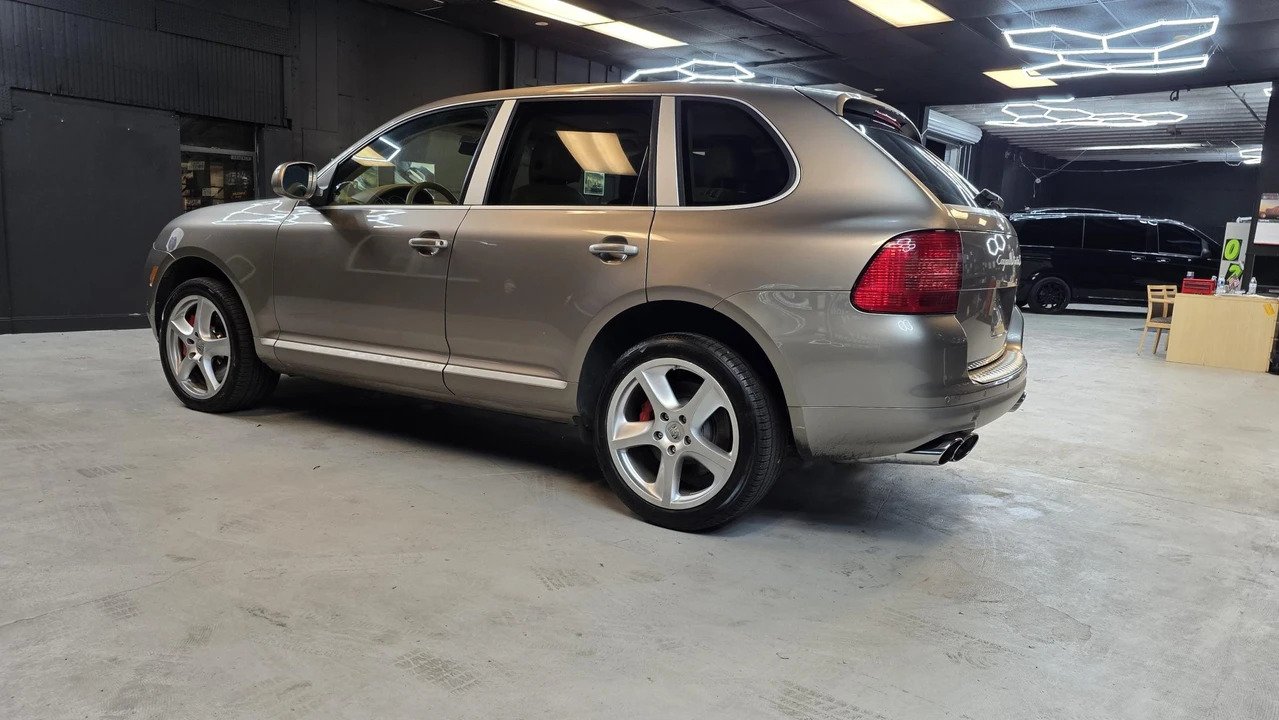 2006 Porsche 955/957 Cayenne Turbo - Image 19 of 31