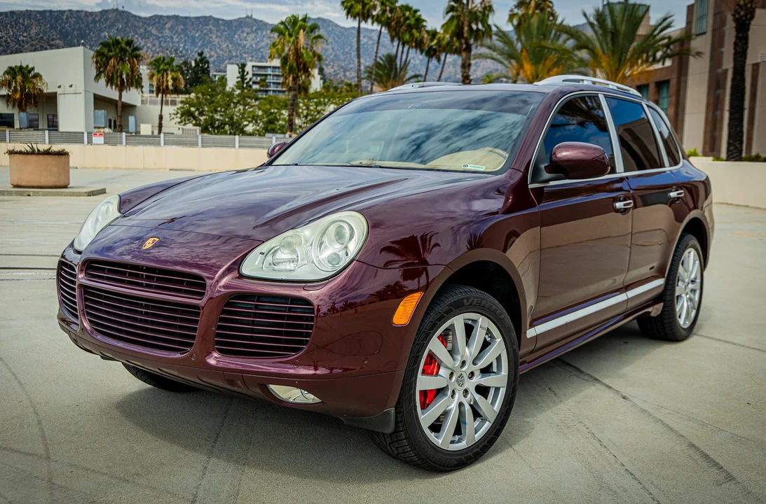 2006 Porsche 955/957 Cayenne Turbo S - Image 2 of 31