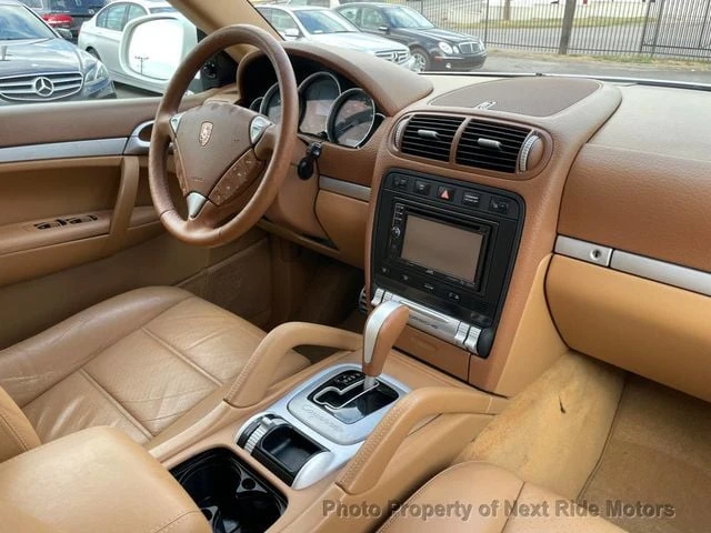 2006 Porsche 955/957 Cayenne - Image 16 of 31