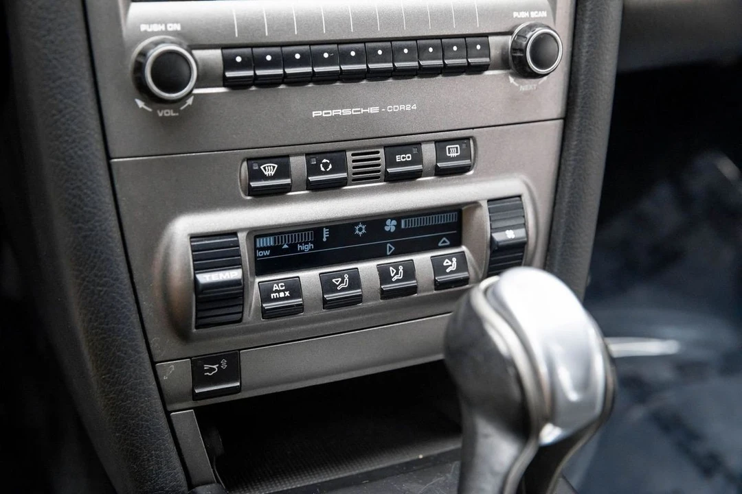 2006 Porsche - Image 28 of 31