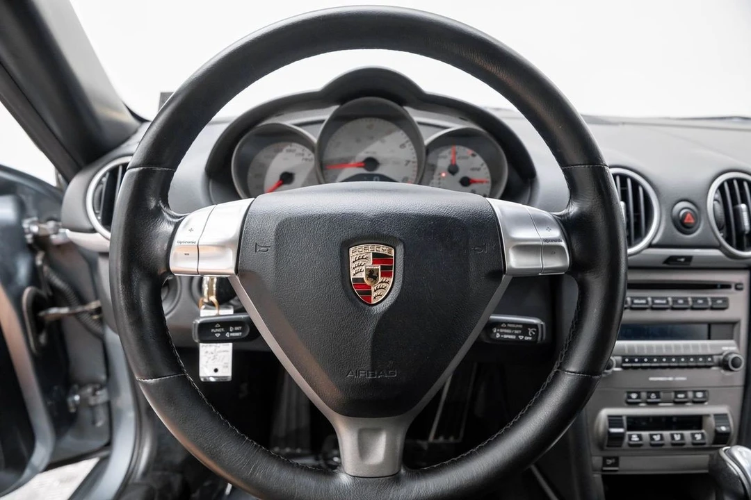 2006 Porsche - Image 17 of 31