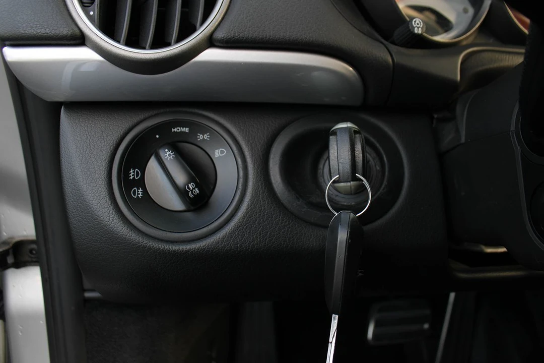 2006 Porsche Cayman - Image 28 of 31