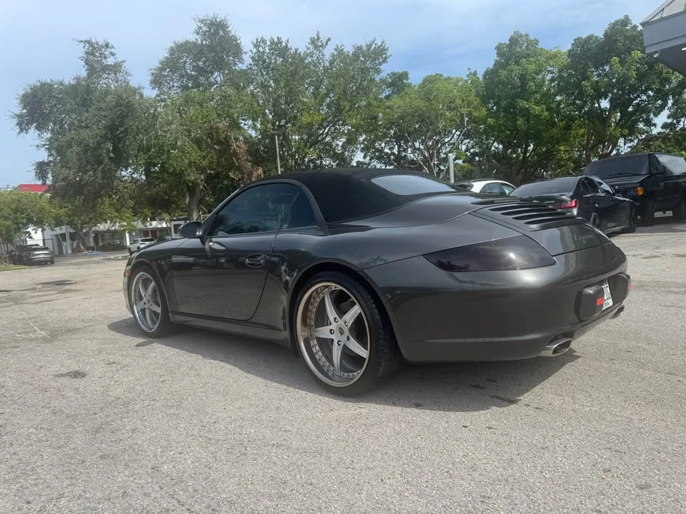 2006 Porsche Carrera GT - Image 7 of 20