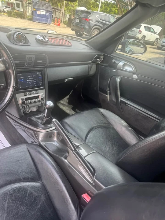 2006 Porsche Carrera GT - Image 14 of 20