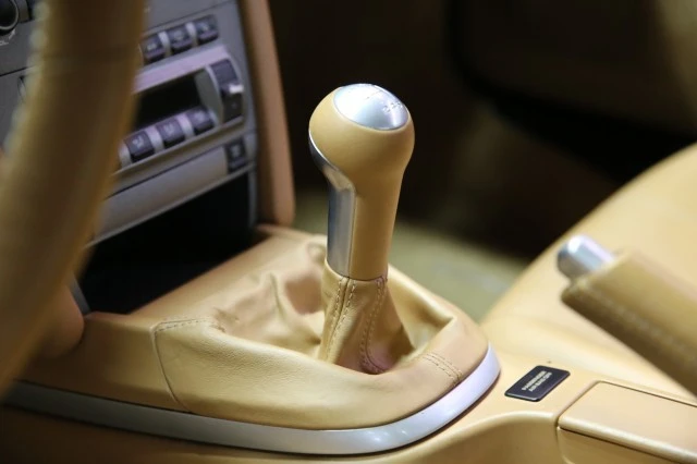 2006 Porsche Cayman - Image 12 of 24