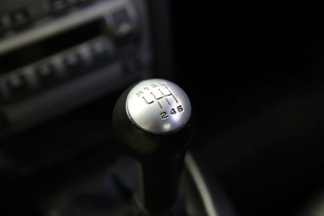 2006 Porsche Cayman - Image 7 of 24