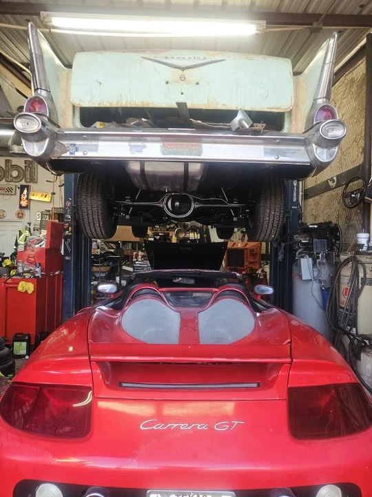 2006 Porsche Carrera GT - Image 9 of 16