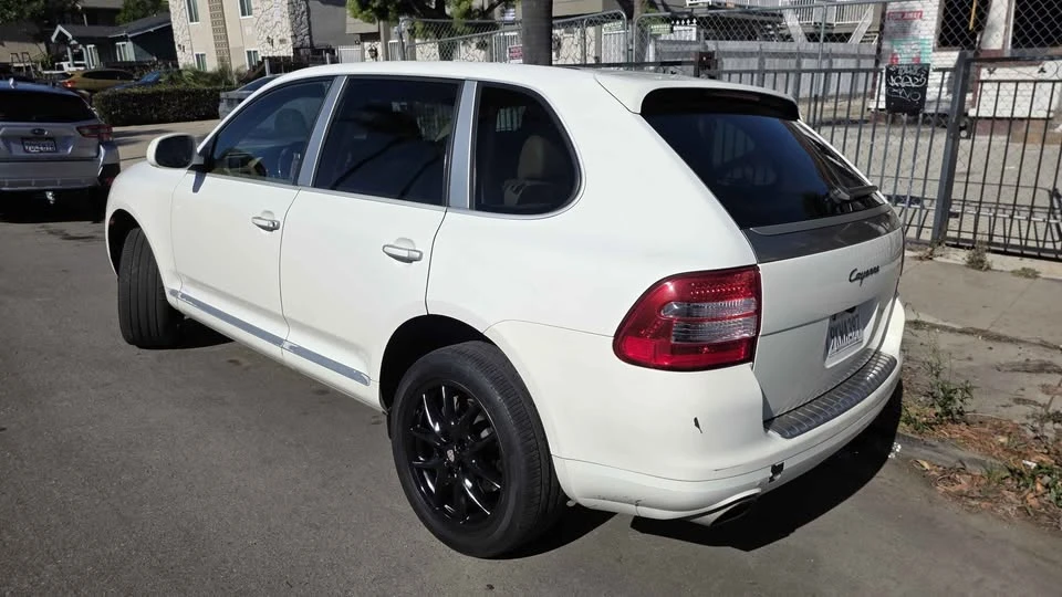 2006 Porsche 955/957 Cayenne S - Image 2 of 11