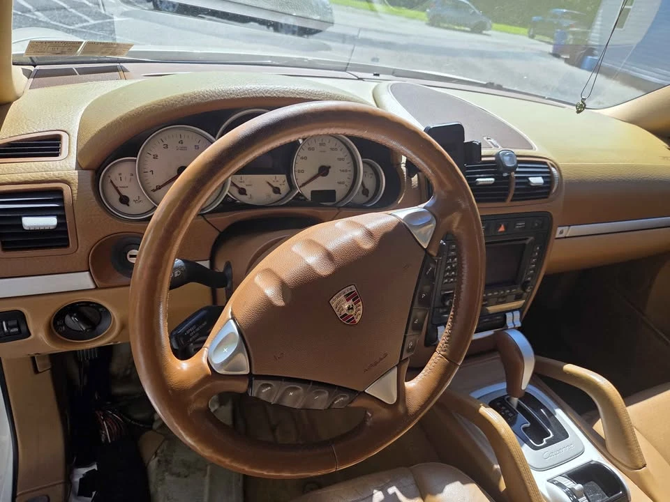 2006 Porsche 955/957 Cayenne S - Image 9 of 12