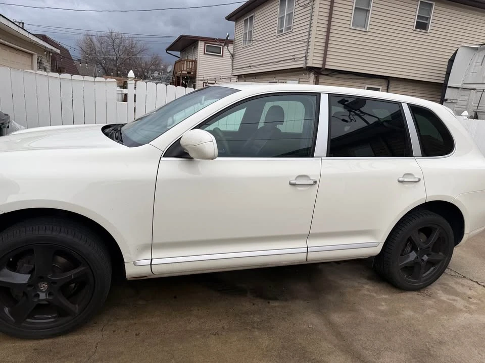 2006 Porsche 955/957 Cayenne - Image 2 of 13