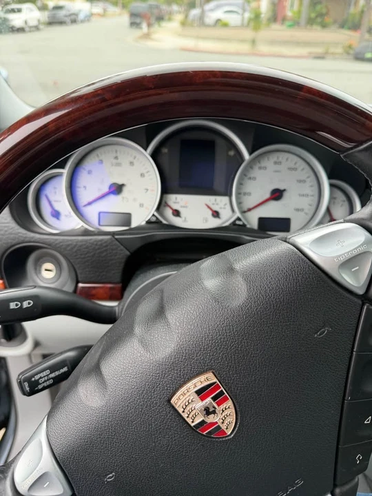 2006 Porsche 955/957 Cayenne - Image 14 of 15