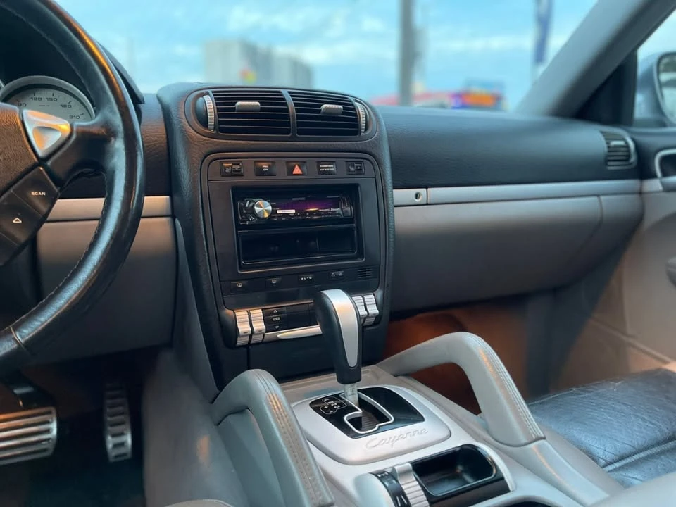 2006 Porsche 955/957 Cayenne S - Image 16 of 17